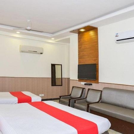 Hotel Shanti House New Delhi Karnail Singh Stadium Gate No 1 Екстер'єр фото