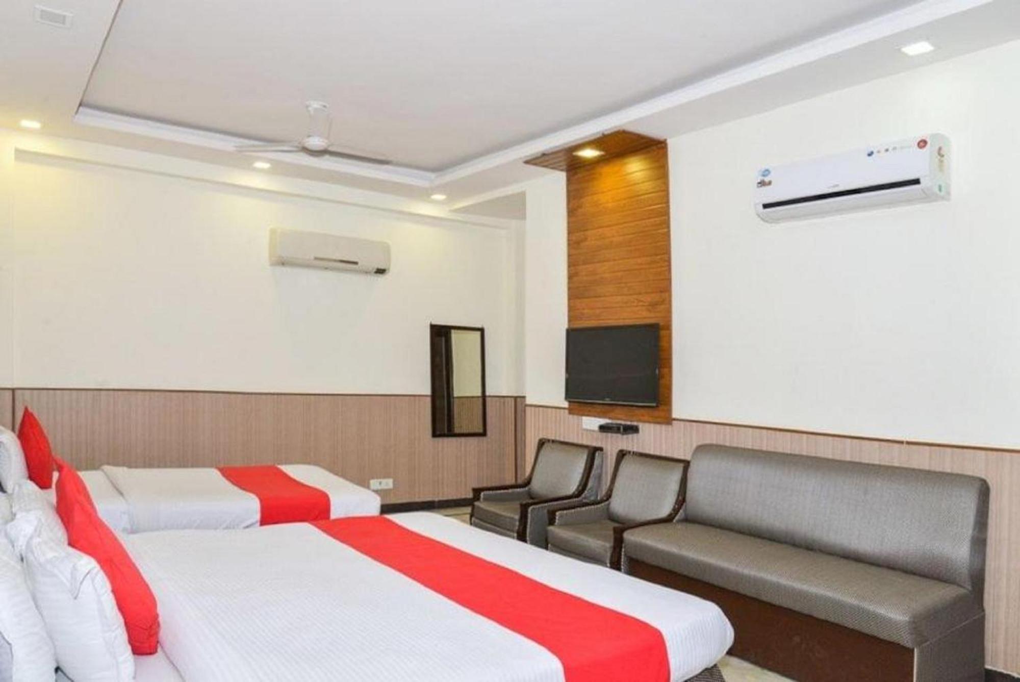 Hotel Shanti House New Delhi Karnail Singh Stadium Gate No 1 Екстер'єр фото