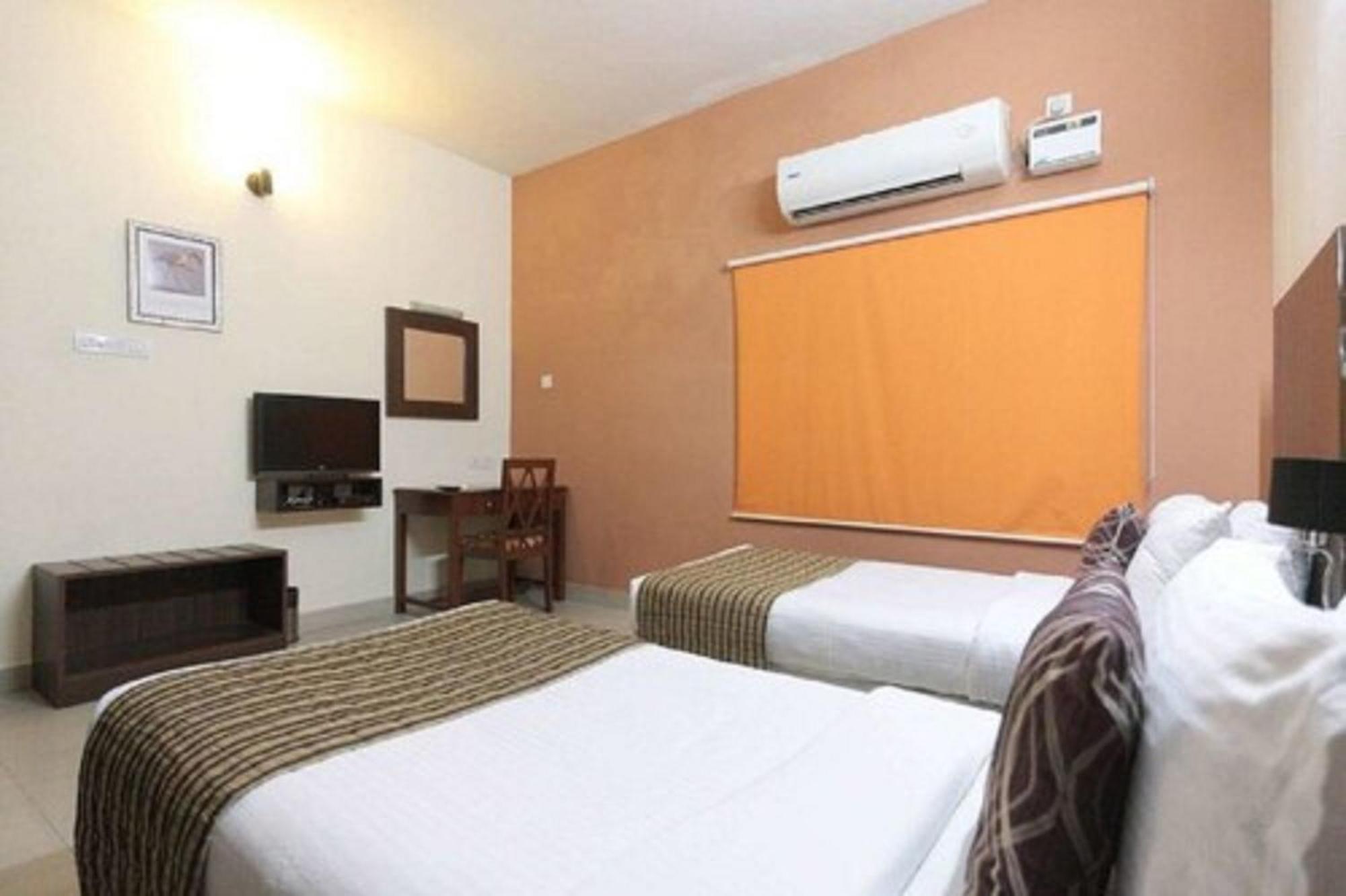 Hotel Shanti House New Delhi Karnail Singh Stadium Gate No 1 Екстер'єр фото