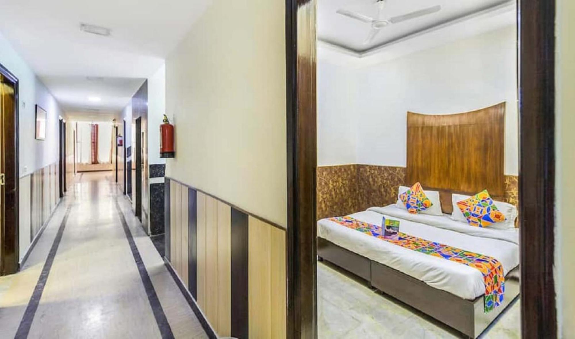 Hotel Shanti House New Delhi Karnail Singh Stadium Gate No 1 Екстер'єр фото